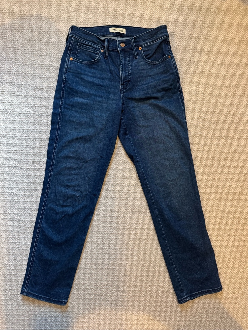 Madewell Stovepipe Jeans in dark and medium wash - Picture 5 of 6